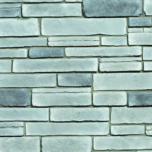 Boulder Creek Bluff Stone stone veneer in Snowdrift